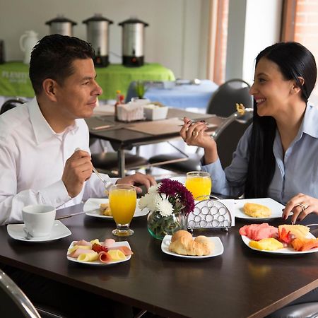 Travelers Obelisco Apartamentos Bogotá Zewnętrze zdjęcie