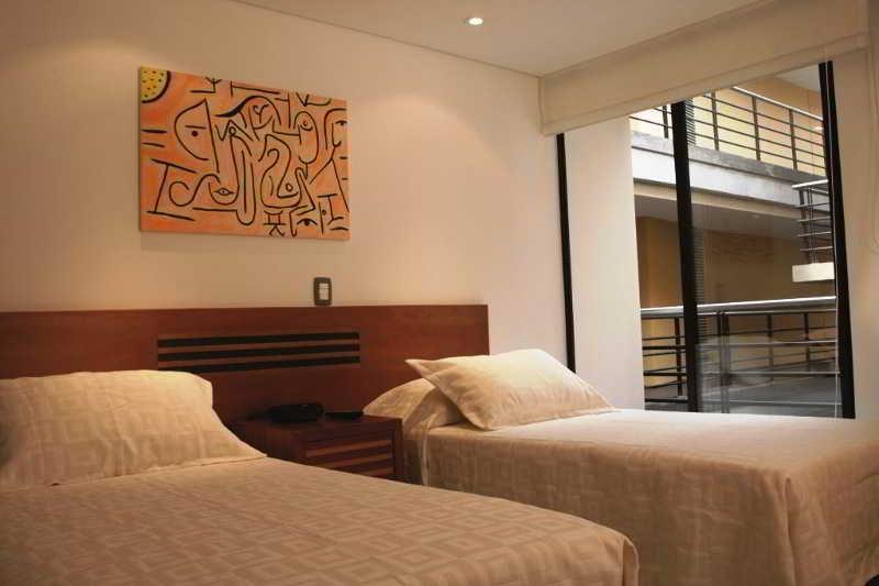 Travelers Obelisco Apartamentos Bogotá Zewnętrze zdjęcie