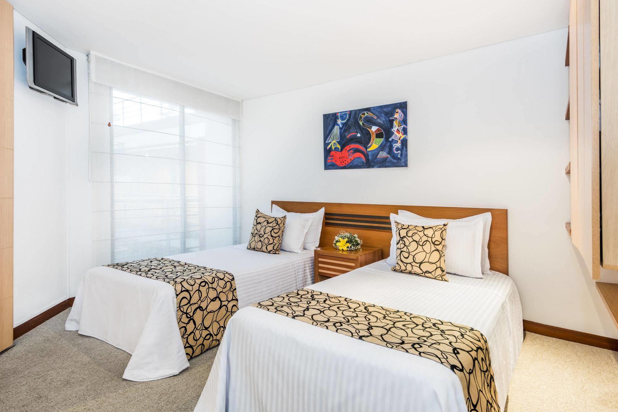 Travelers Obelisco Apartamentos Bogotá Zewnętrze zdjęcie